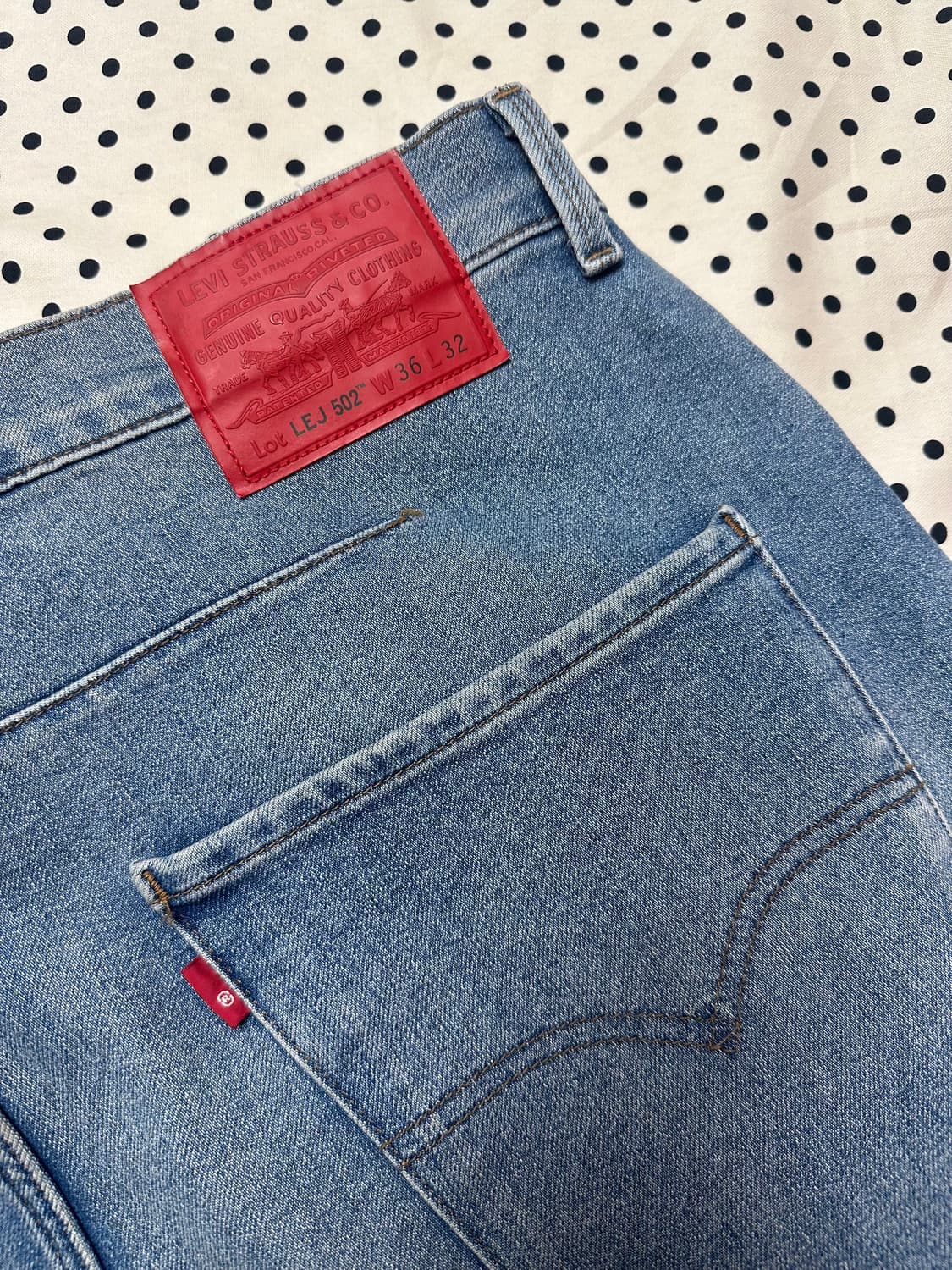 리바이스 LEJ 502 프리미엄 레드탭 엔지니어드 데님팬츠 상품이미지5