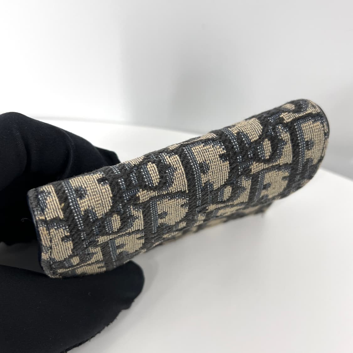 디올 오블리크 새들 여성 카드지갑 상품이미지8