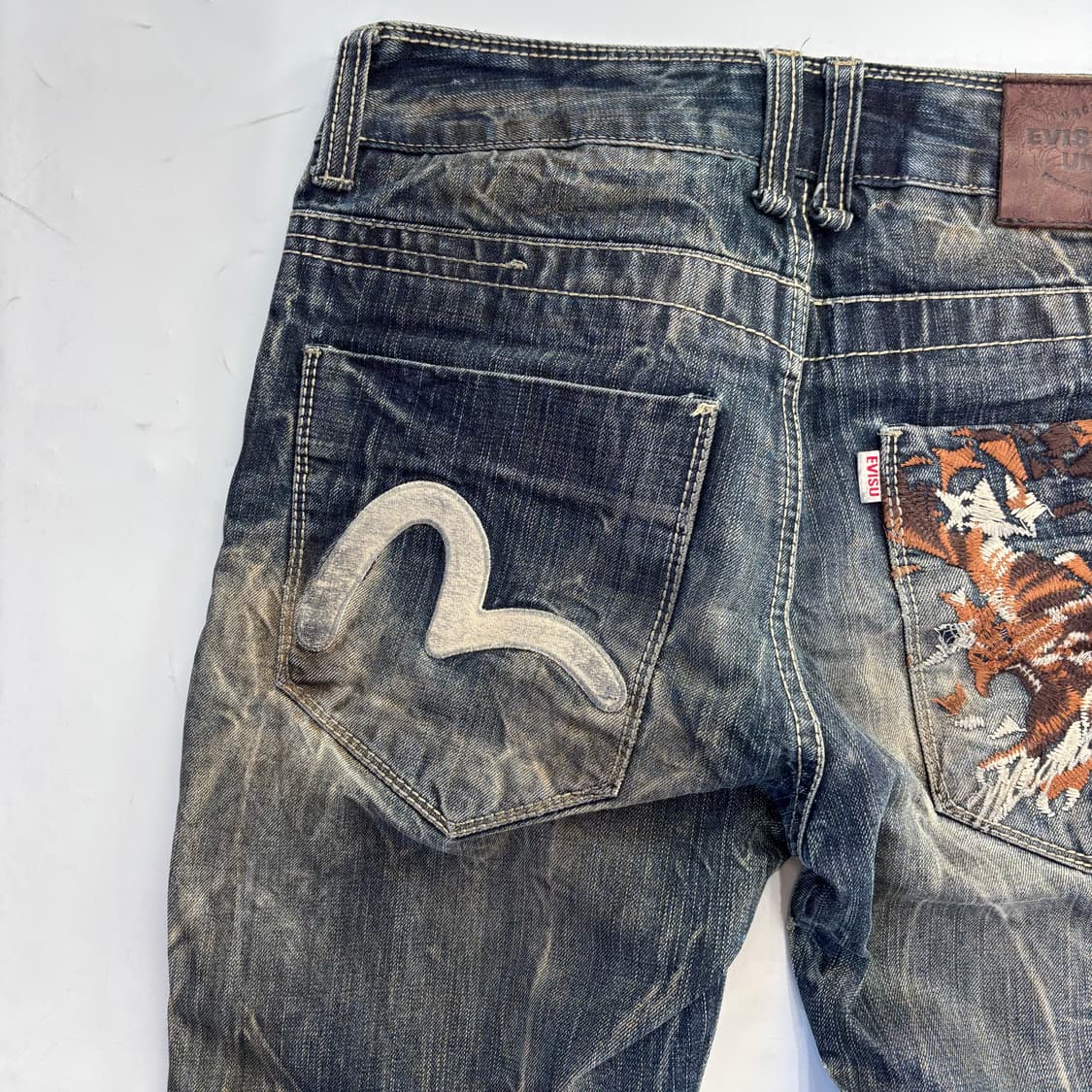 에비수(EVISU) 유니크 에디션 독수리 자수 데님 상품이미지6