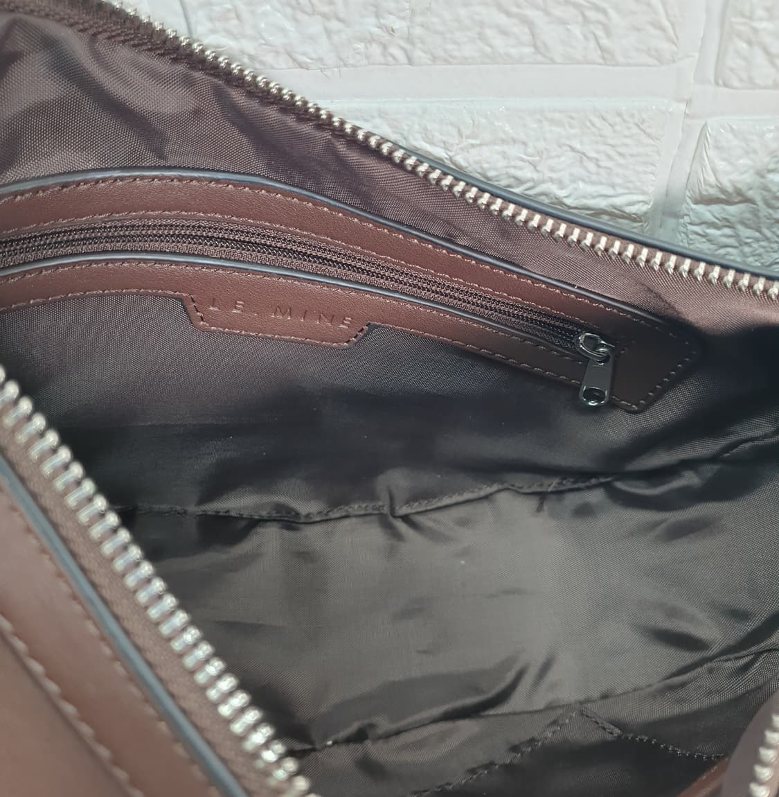 르마인 커브드 크로스백 상품이미지9