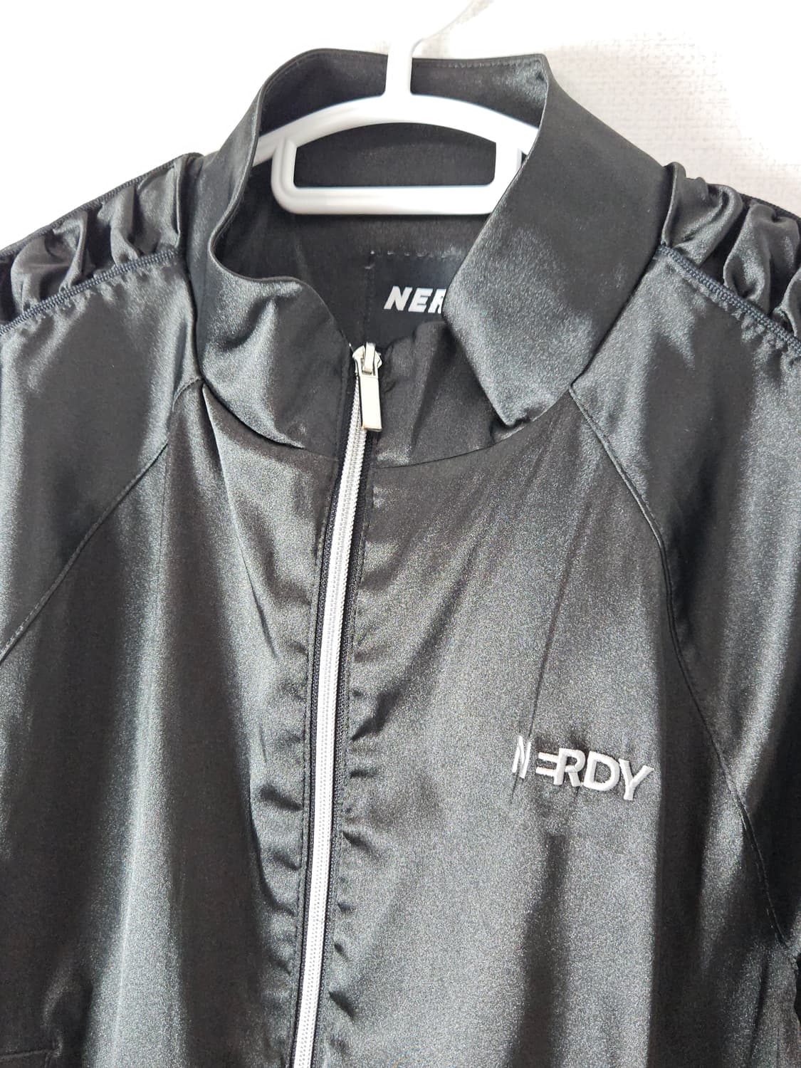 엔디와이 우먼스 널디 새틴 트랙탑 져지 M (거의 새상품) 상품이미지2