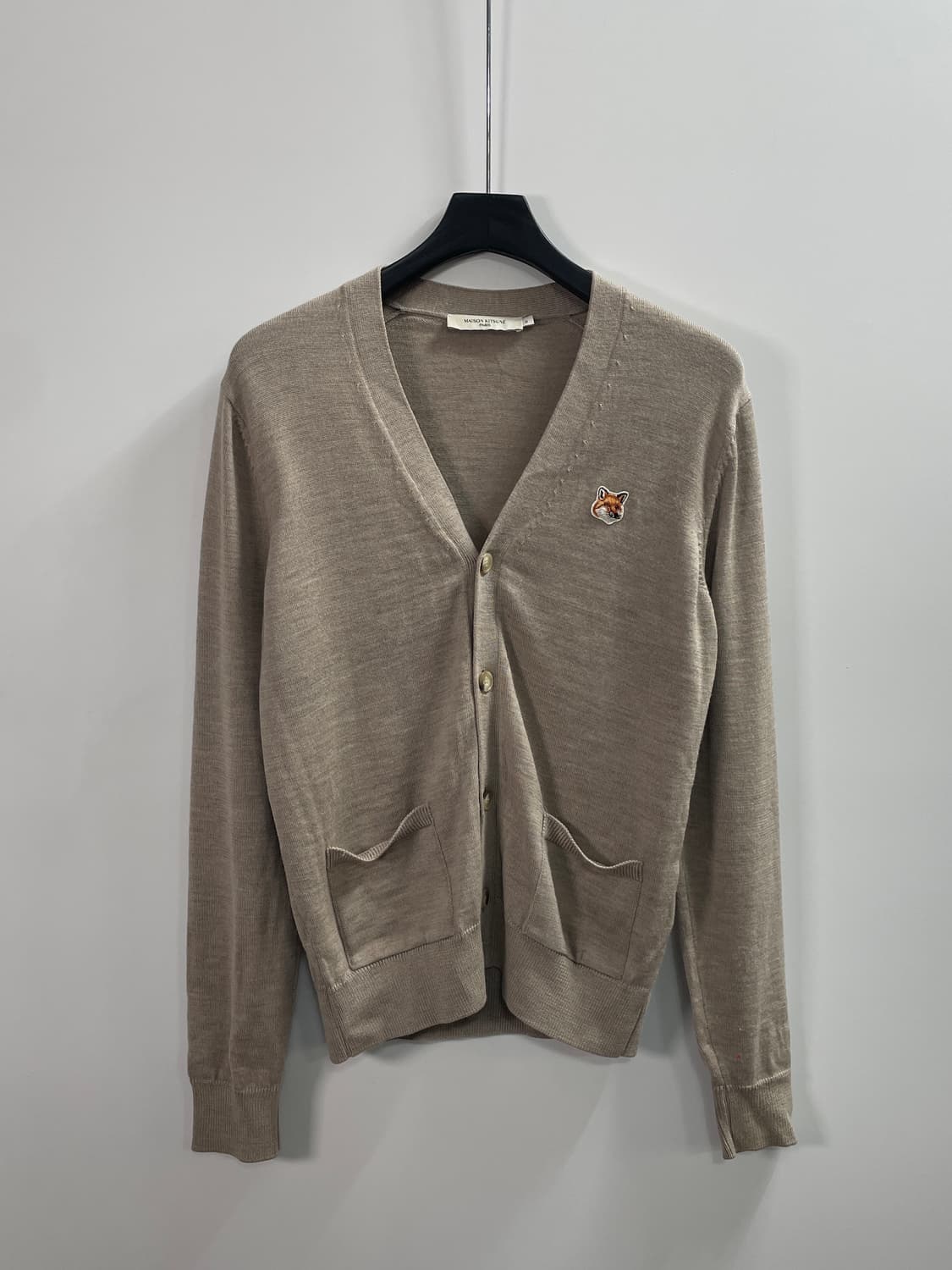 메종키츠네 폭스 브이넥 가디건 (on.149)   상품이미지1