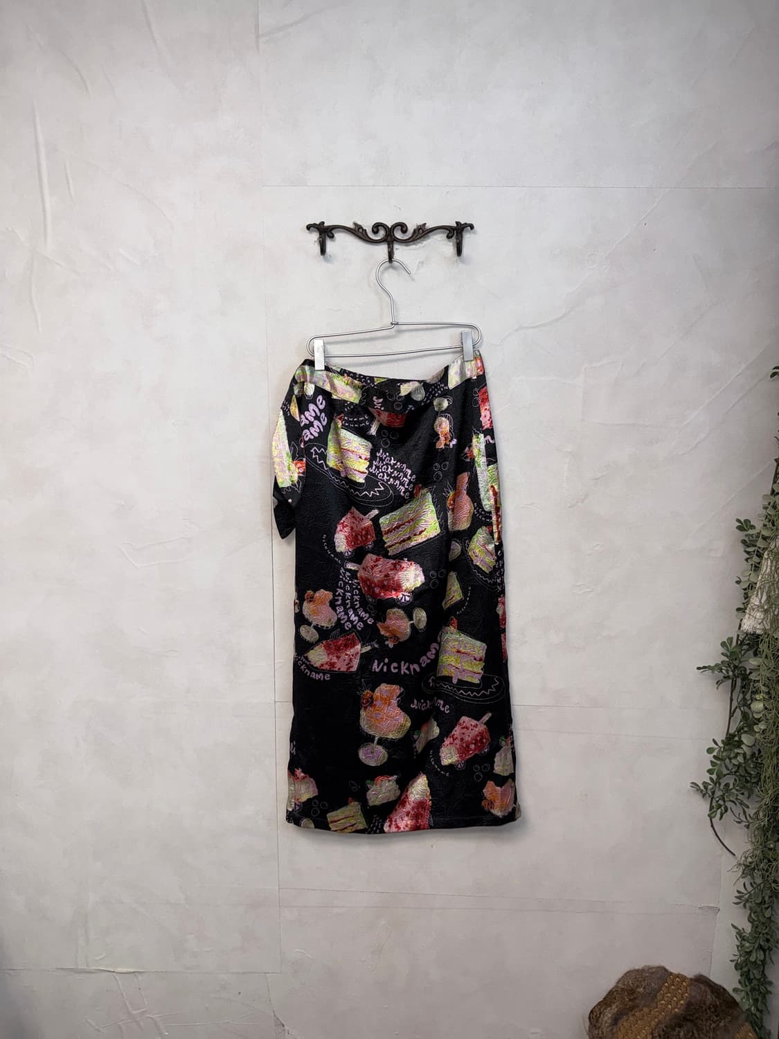 BIMBA Y LOLA black satin dessert wrap sk 상품이미지5