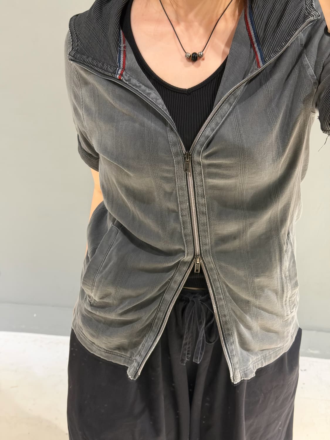 inner stripe point high-neck hood zip-up 상품이미지4