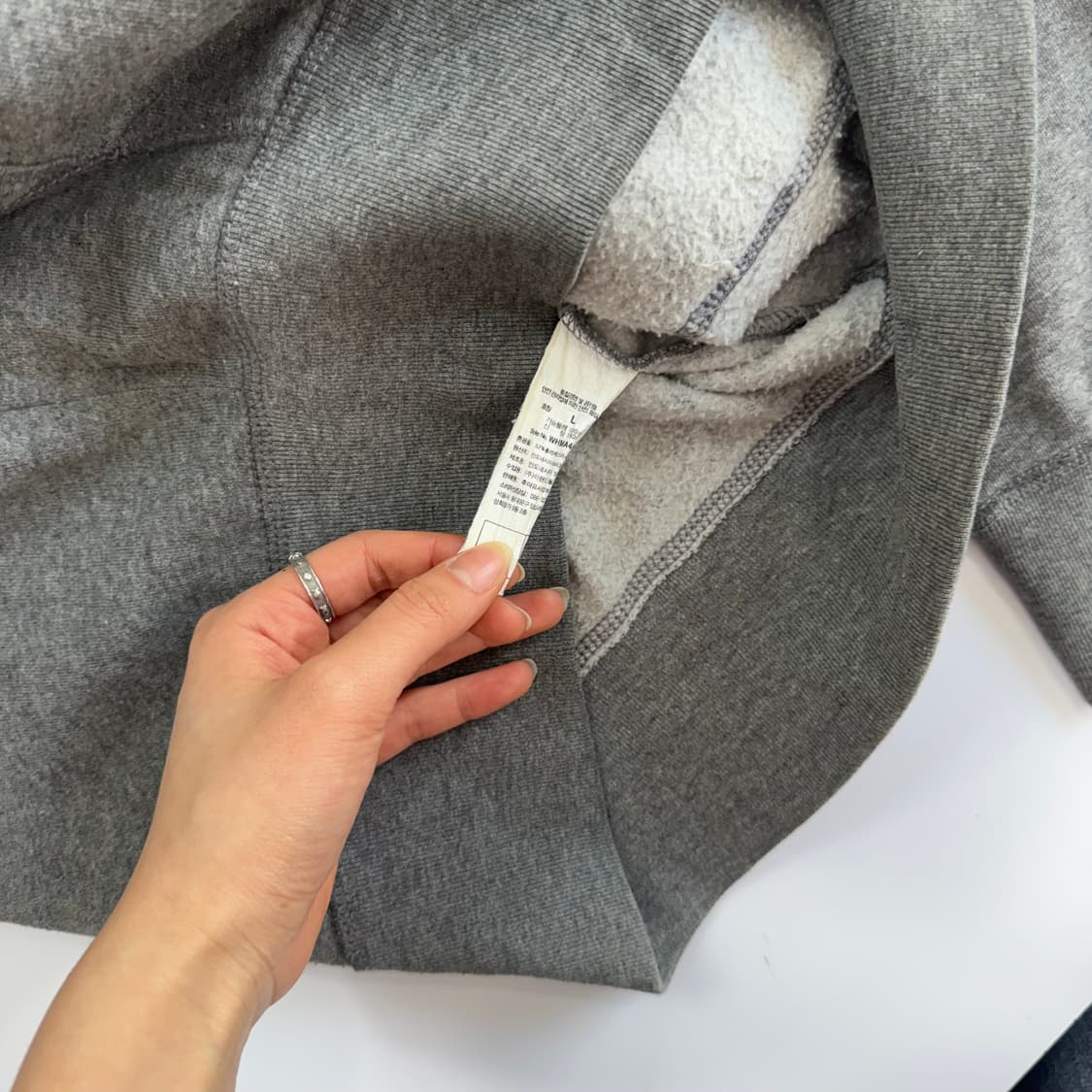 Who.A.U 후아유 네이비 로고 그레이 후드집업 상품이미지6