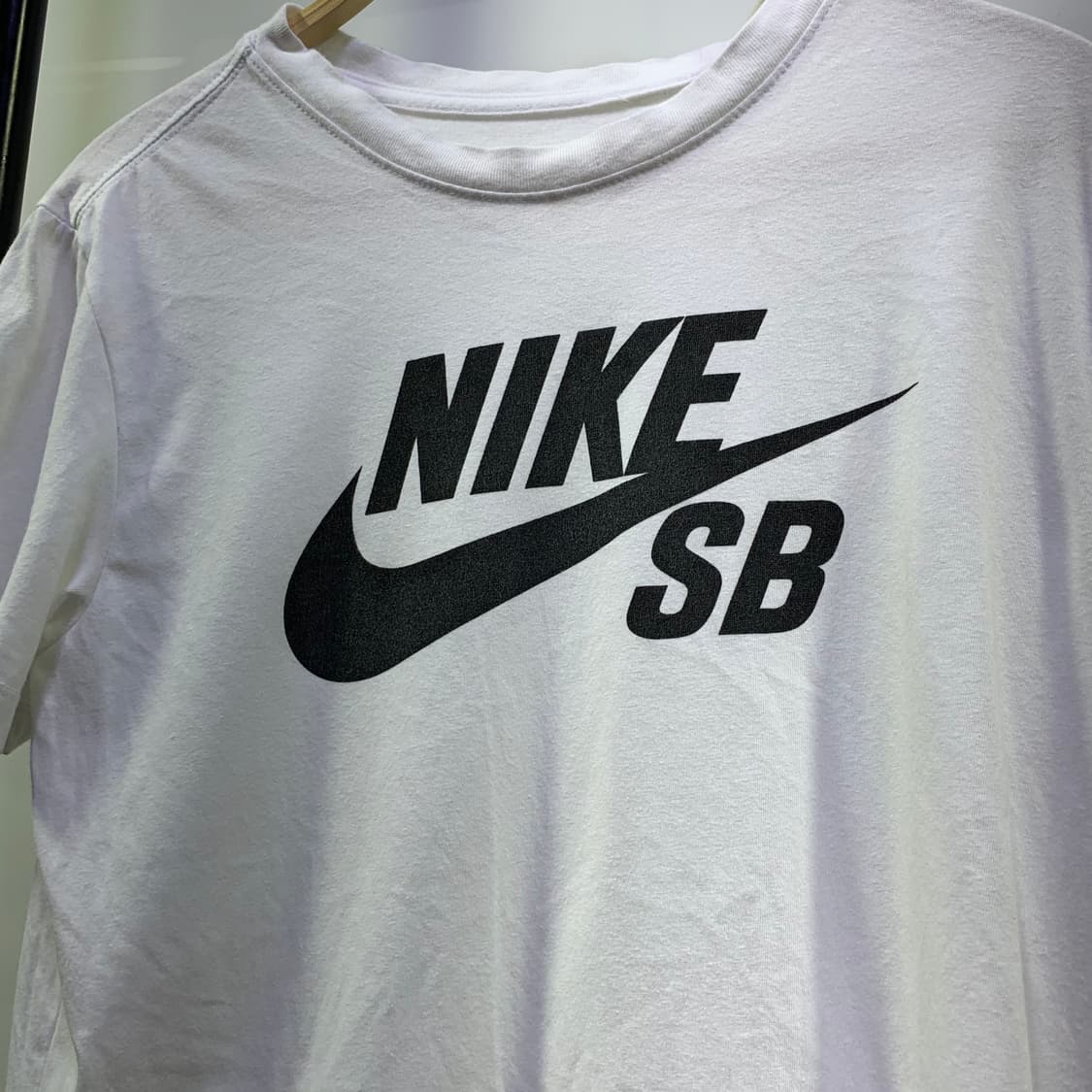 나이키 sb빅로고 반팔티셔츠 판매합니다 상품이미지1