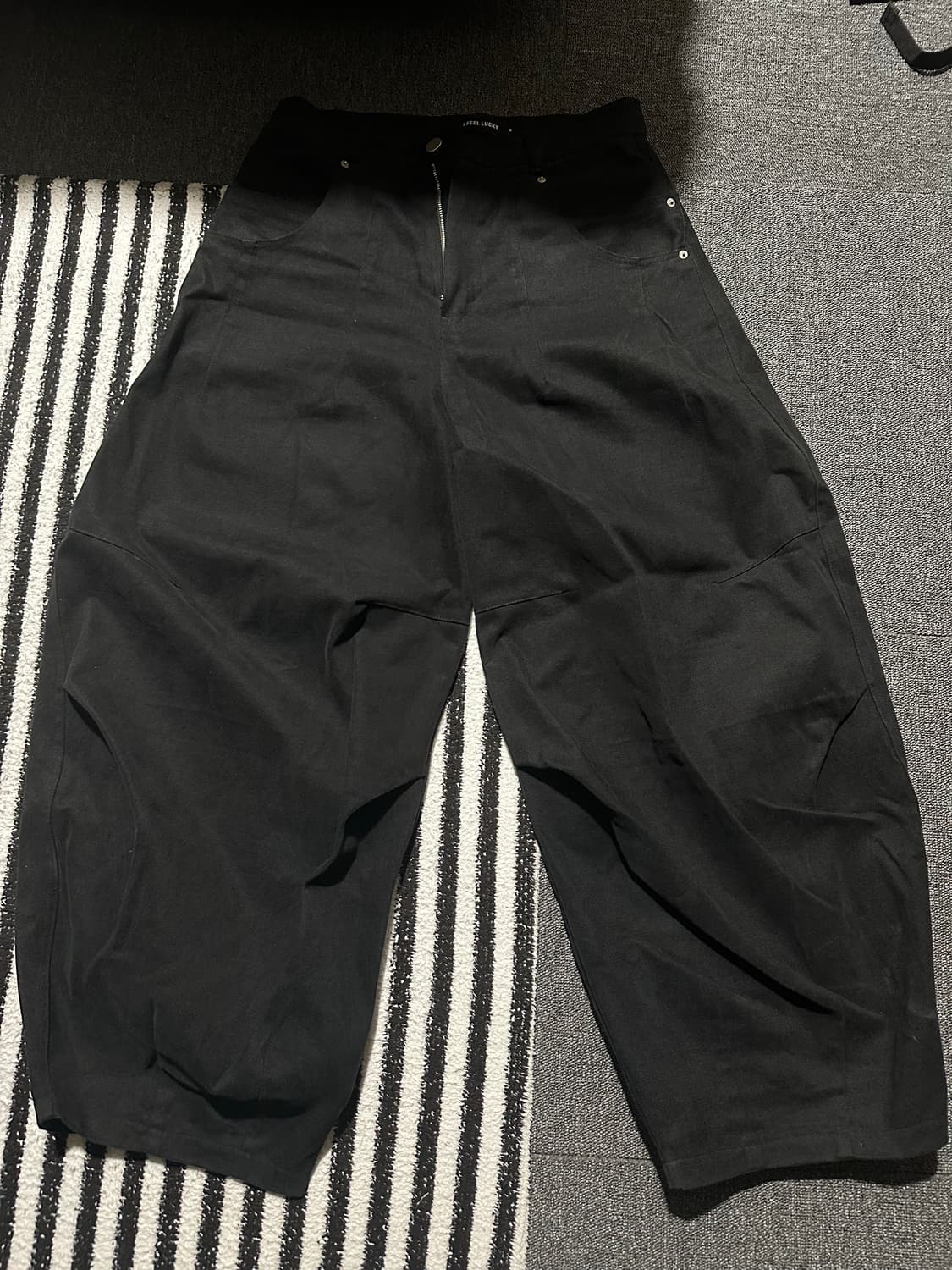 아이필럭키 배기진 판매완료글 입니다 상품이미지1