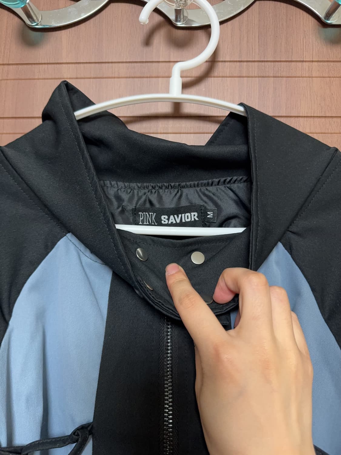 시마무라 누타 착용 서브컬쳐 아노깔 크롭 후드 하이넥 자켓 상품이미지5