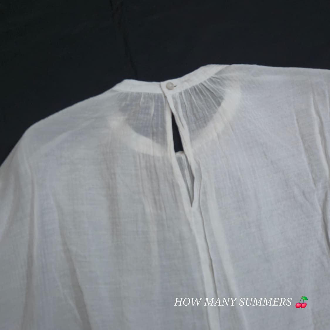 GU 화이트 블라우스 셔링 스트링 벌룬 소매 시스루 상의 상품이미지3