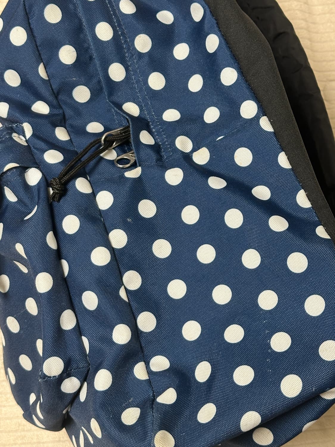 잔스포츠 네이비 도트 땡땡이 백팩 상품이미지6