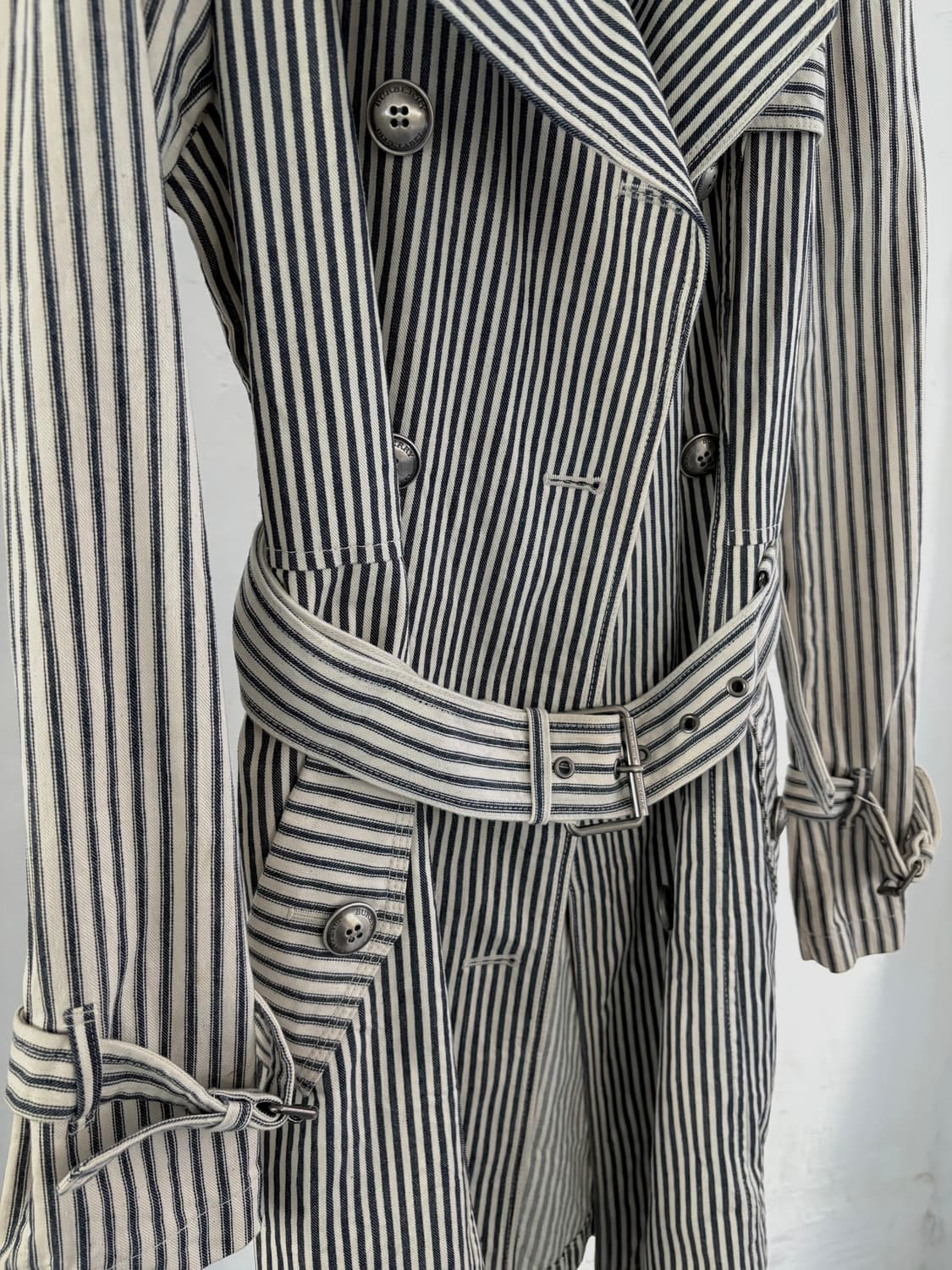 Burberry 버버리 블루라벨 스트라이프 더블 코트 상품이미지5