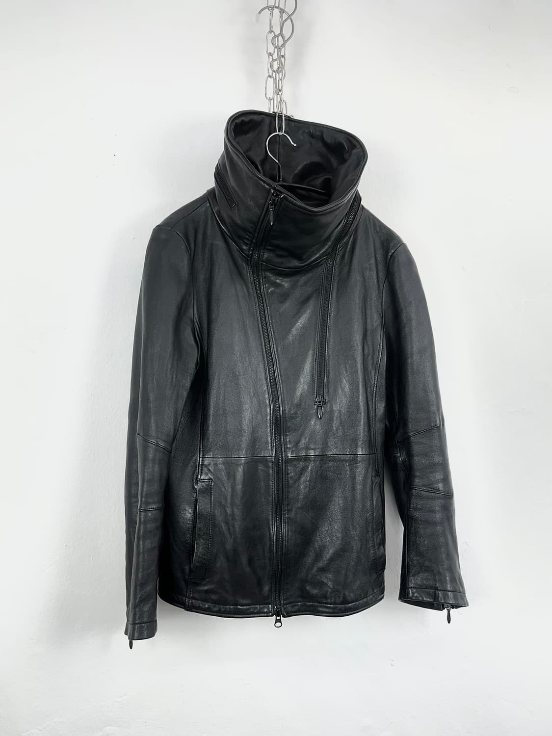 THE TWELVE Asymmetric Sheep Leather High 상품이미지1