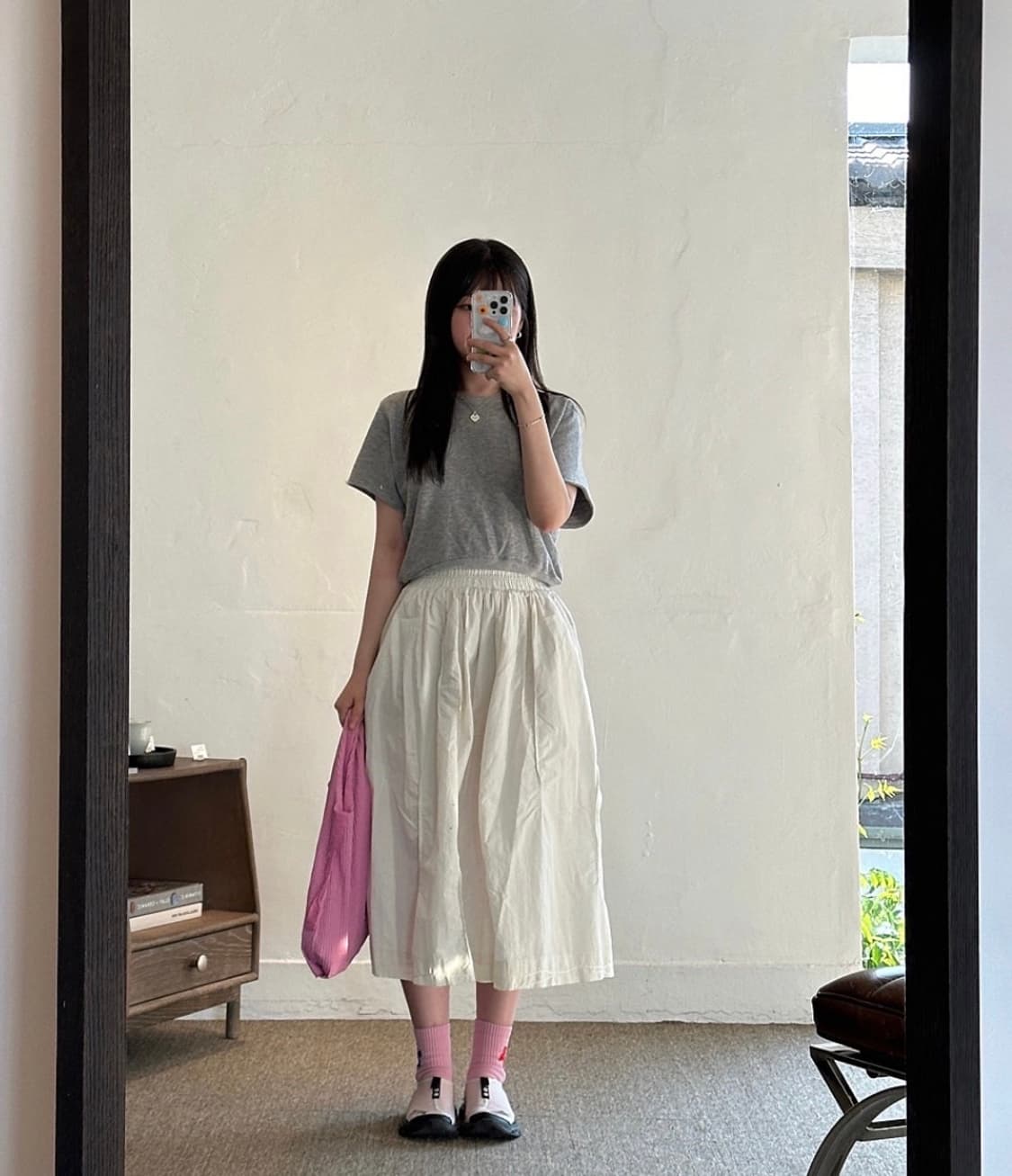 [새상품] 코스 스몰 플리츠 토트백 핑크 상품이미지5