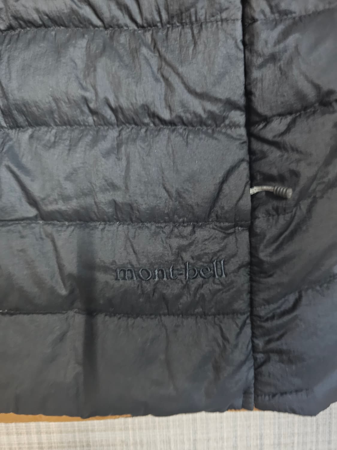 몽벨 구스다운 패딩 쪼끼 상품이미지4
