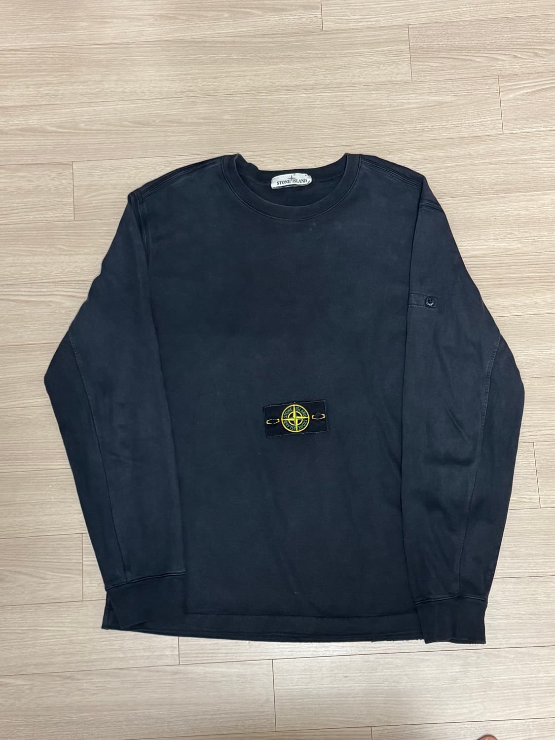 [L]스톤아일랜드 블랙 롱슬리브 맨투맨 상품이미지1