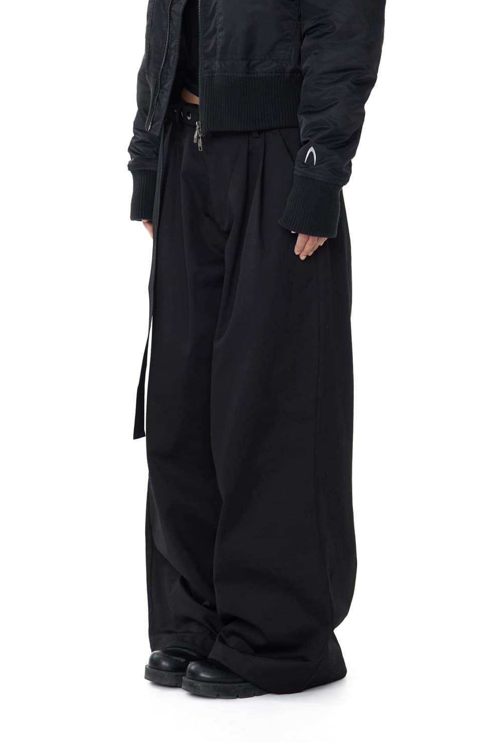 Aakam Belted Cotton Pants 상품이미지1