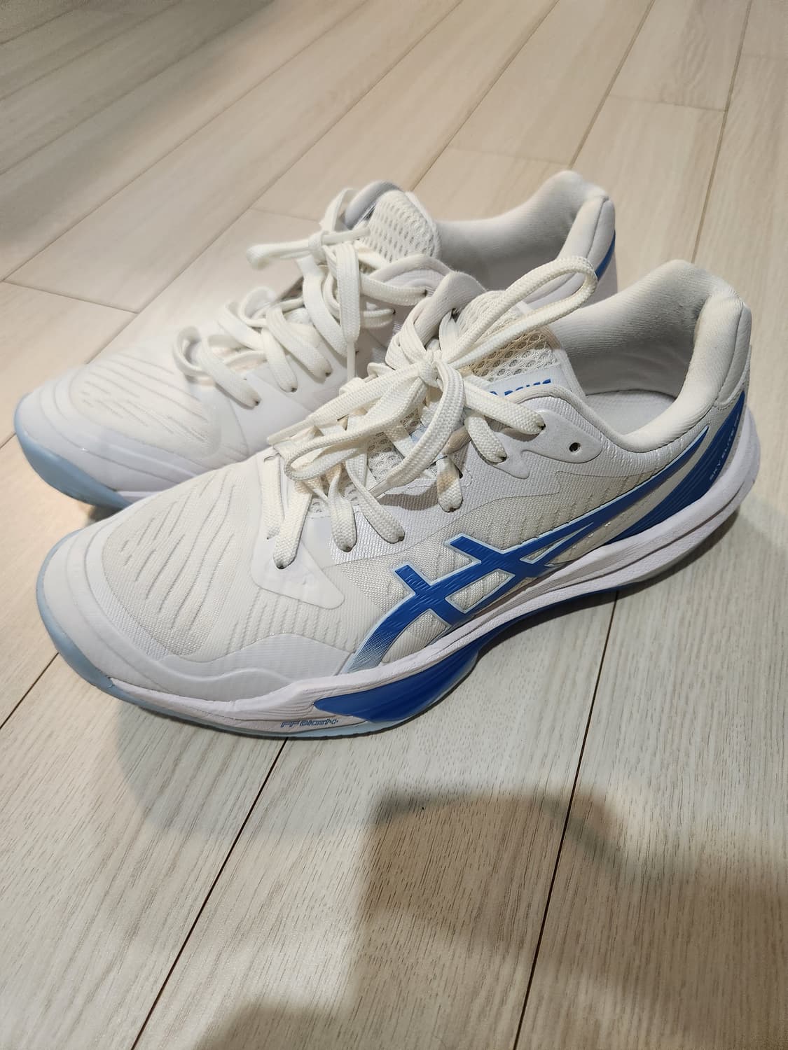 새상품급)아식스 스카이 앨리트FF3 W 1052A075103 여성용 배구 상품이미지1