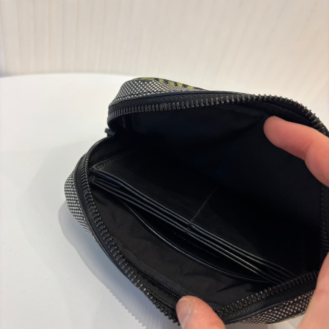 정품 알렉산더왕 스트랩 지갑    상품이미지8