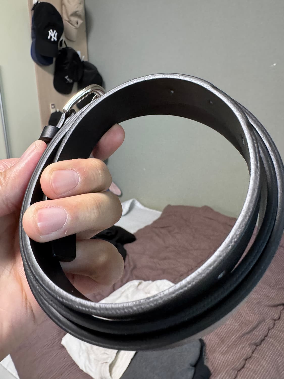 무신사스탠다드 / 신세틱 레더 슬림 벨트 20mm / 32 상품이미지3