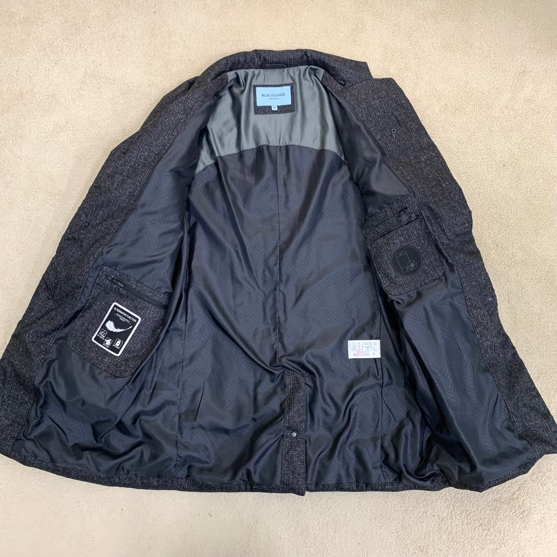 블루라운지 마에스트로 체크 구스다운 하프코트(105/차콜그레이) 패딩코트 상품이미지7