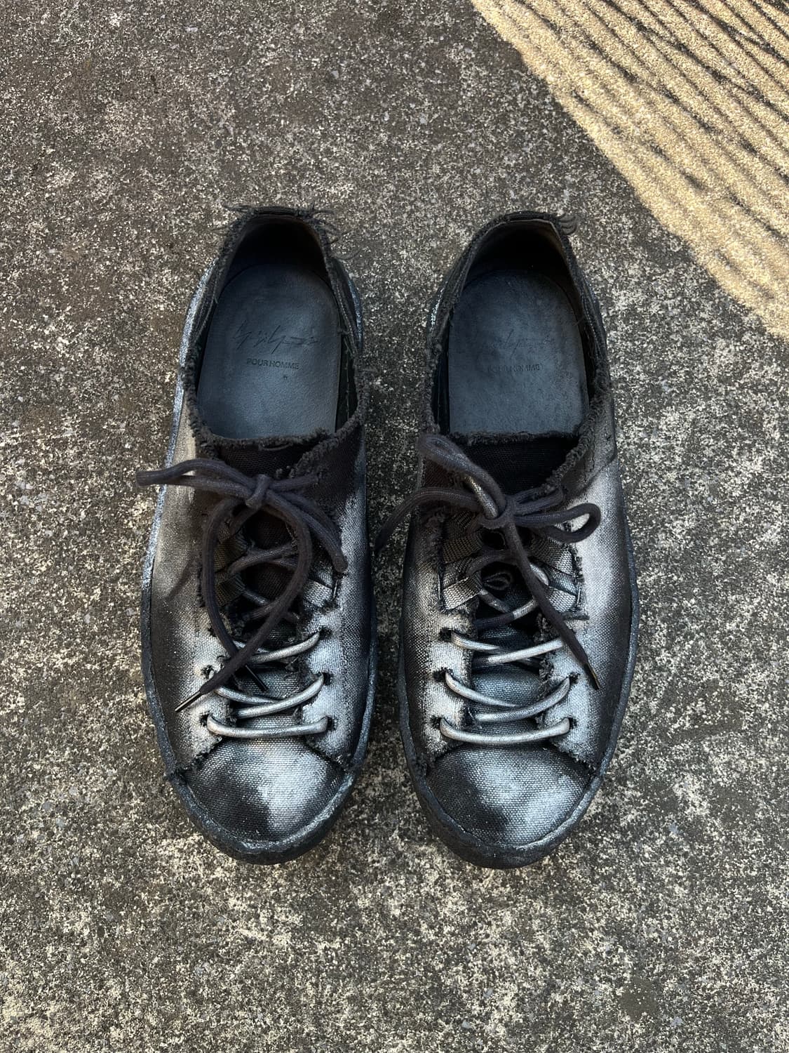 24ss 요지 야마모토 pour homme 페인티드 스니커즈 상품이미지3