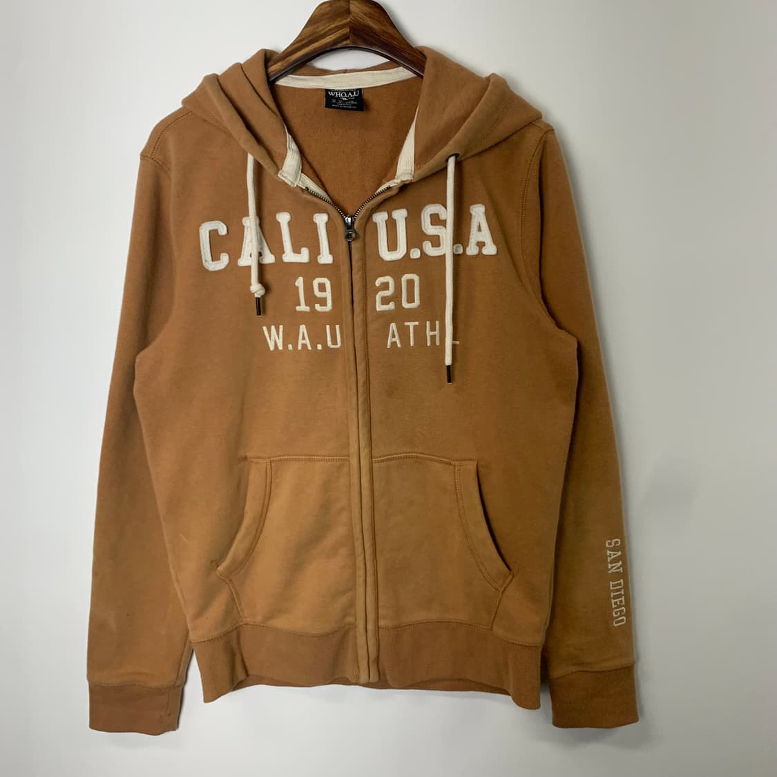 후아유 y2k 와투케 베이지 후드집업 상품이미지2