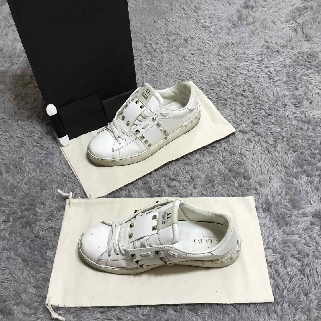 {클로젯}[42][풀구성]발렌티노 락스터드 언타이틀 스니커즈 상품이미지1