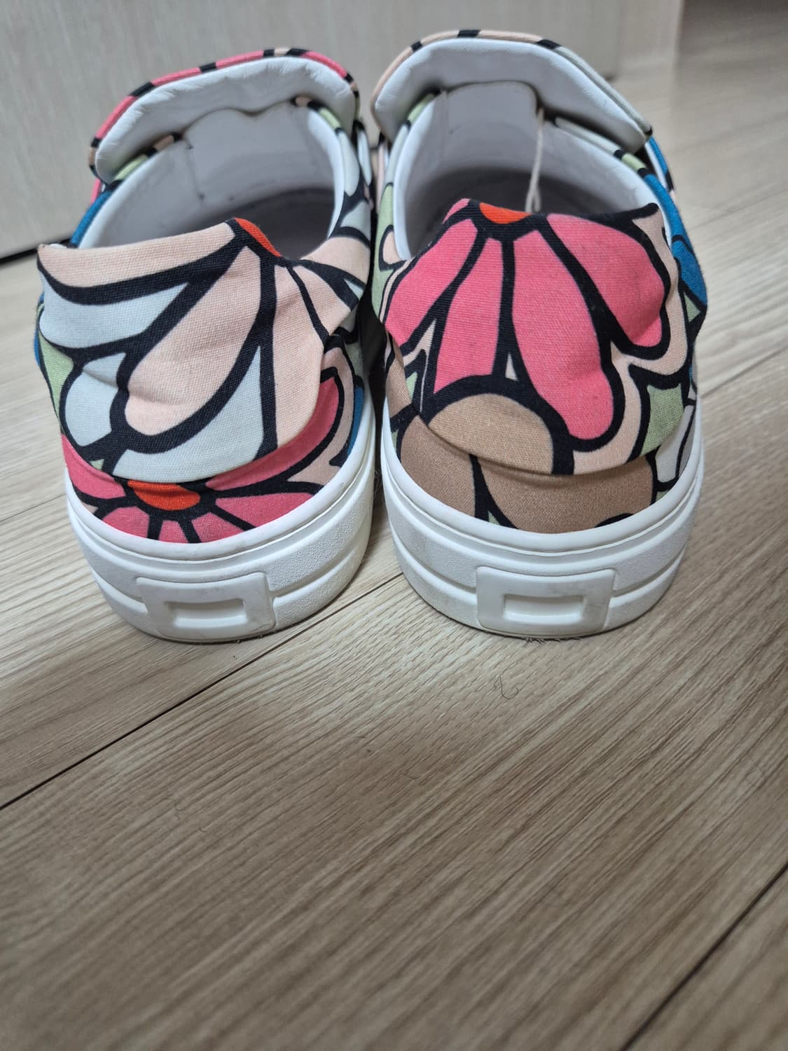 (정품) 로저비비에 큐빅 슬립온 플라워슬립온 37.5 상품이미지4