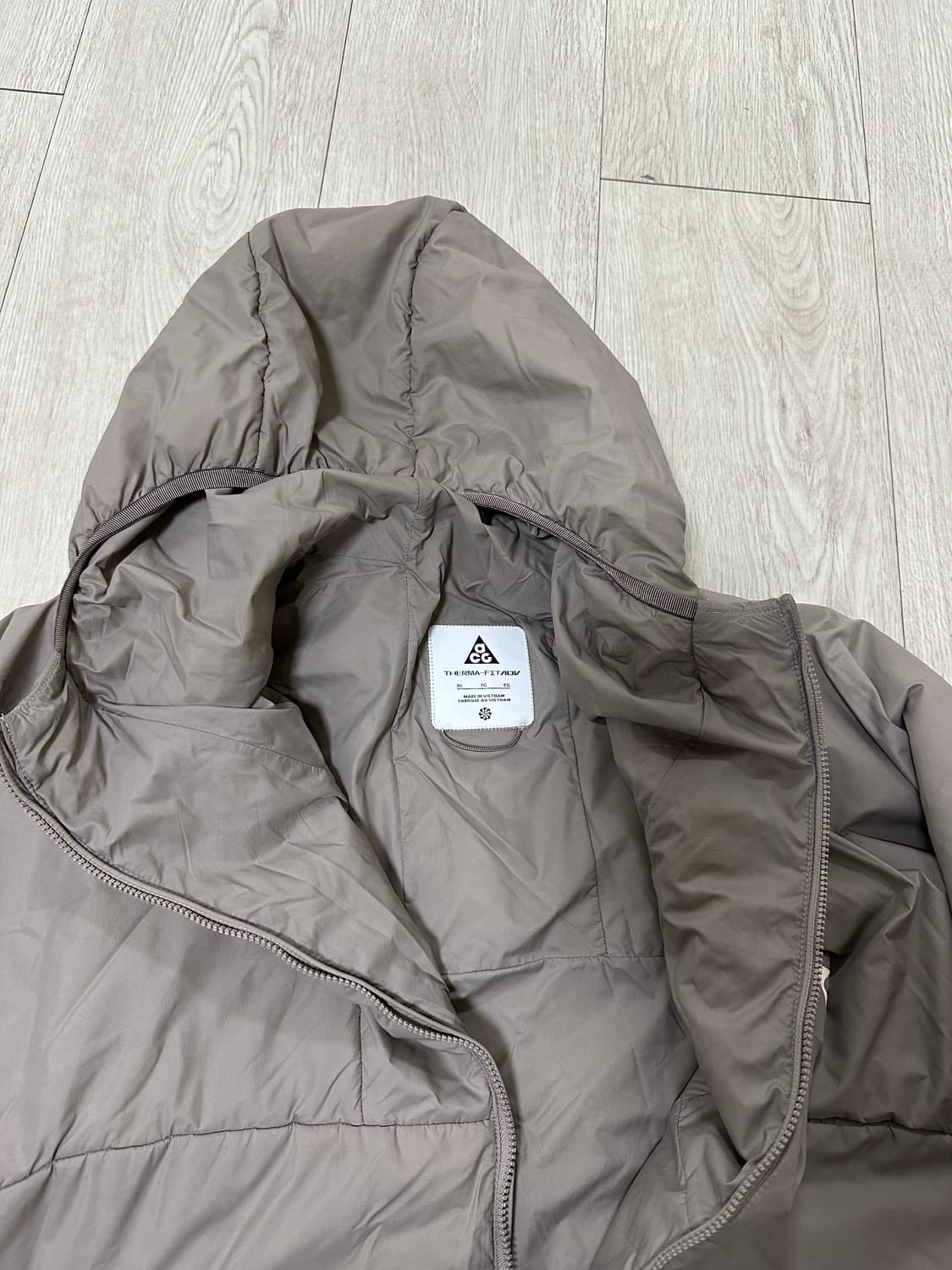 나이키 acg 써마핏 로프드도프 문파슬 상품이미지5