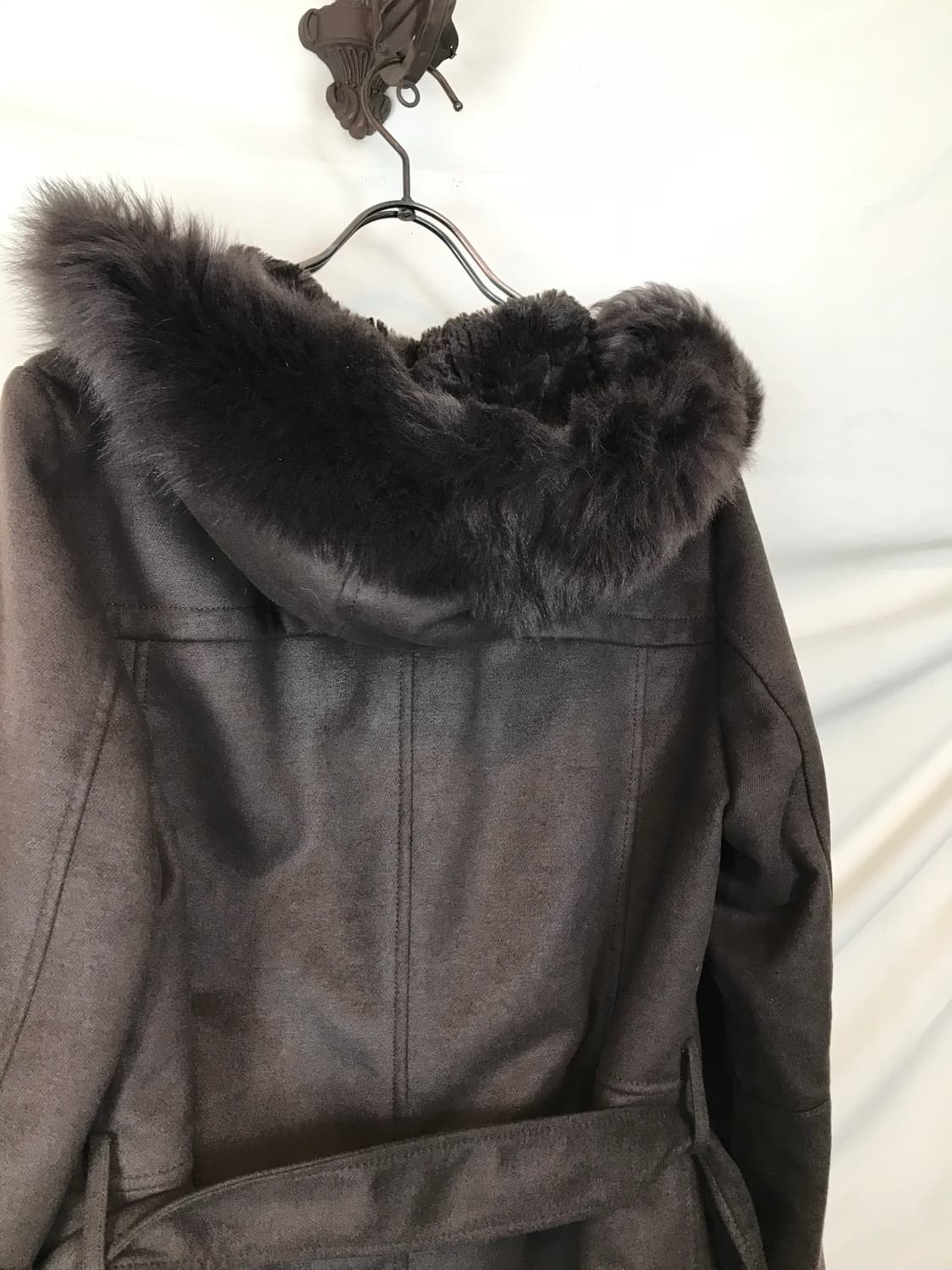 브라운 퍼 후드 무스탕 코트 상품이미지4