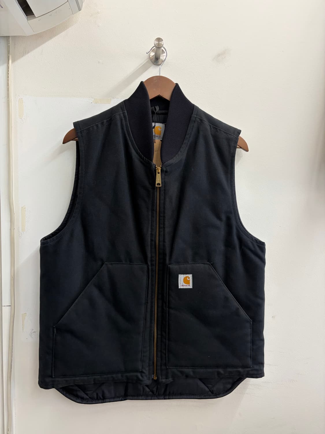 N24. 칼하트 베스트 조끼 상품이미지1