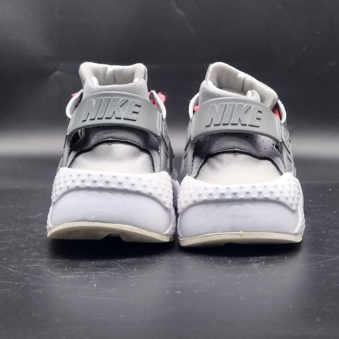 나이키 에어허라취 운동화 실사이즈240 상품이미지4