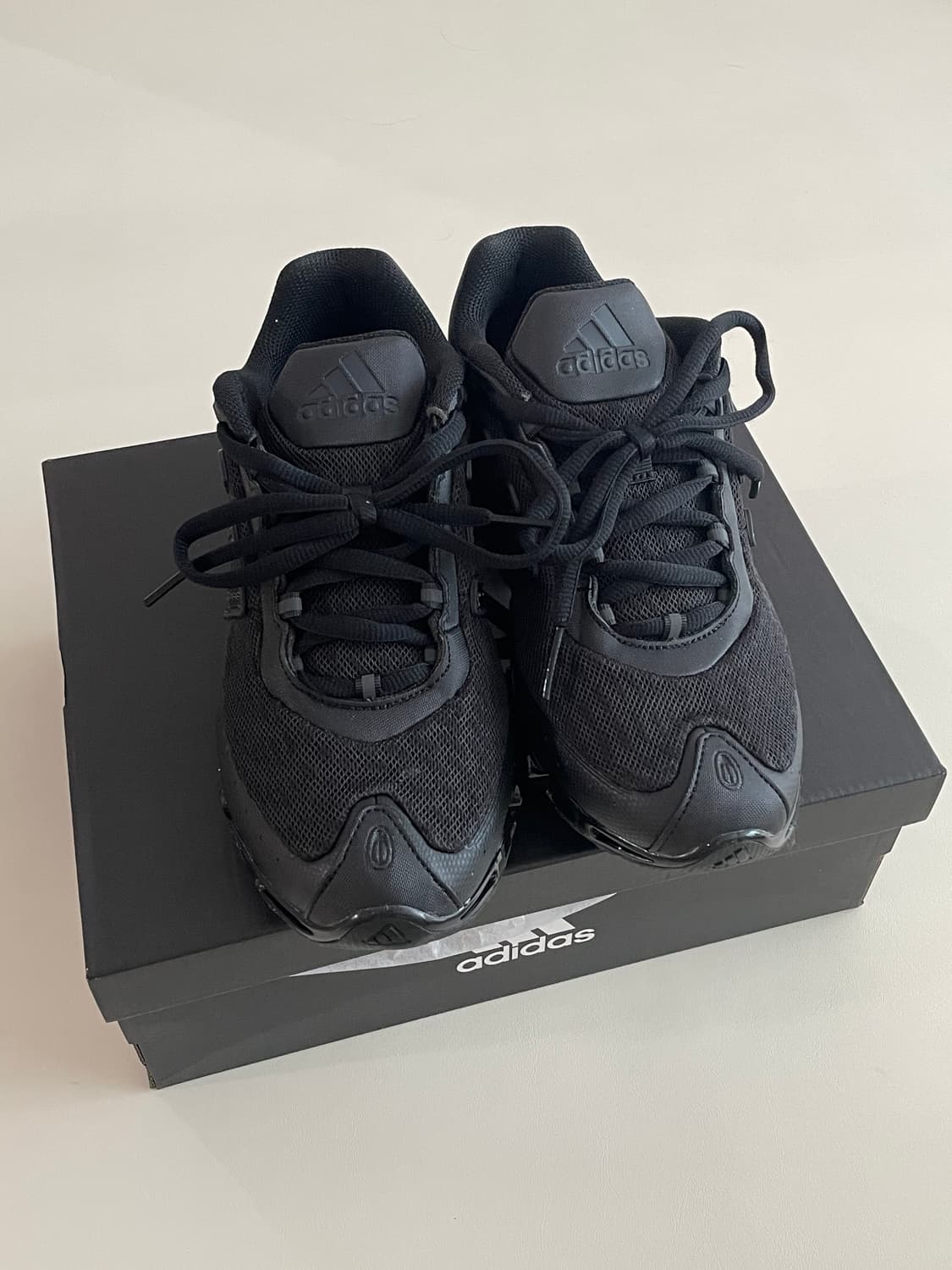 아디다스 메가라이드 JP9626 코어 블랙 & 카본 상품이미지3