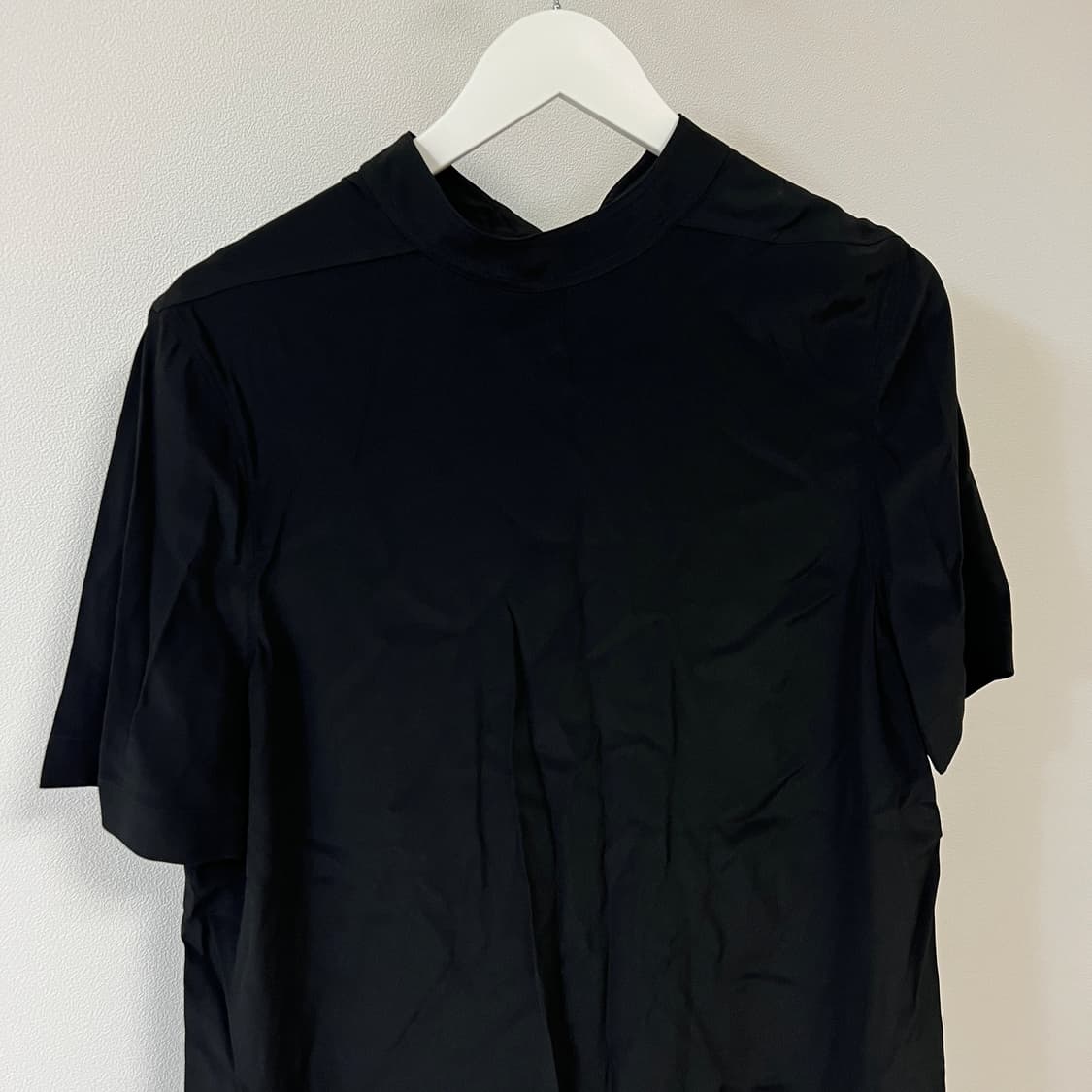 릭오웬스 17SS "WALRUS" 백 버튼 반팔 셔츠  상품이미지4