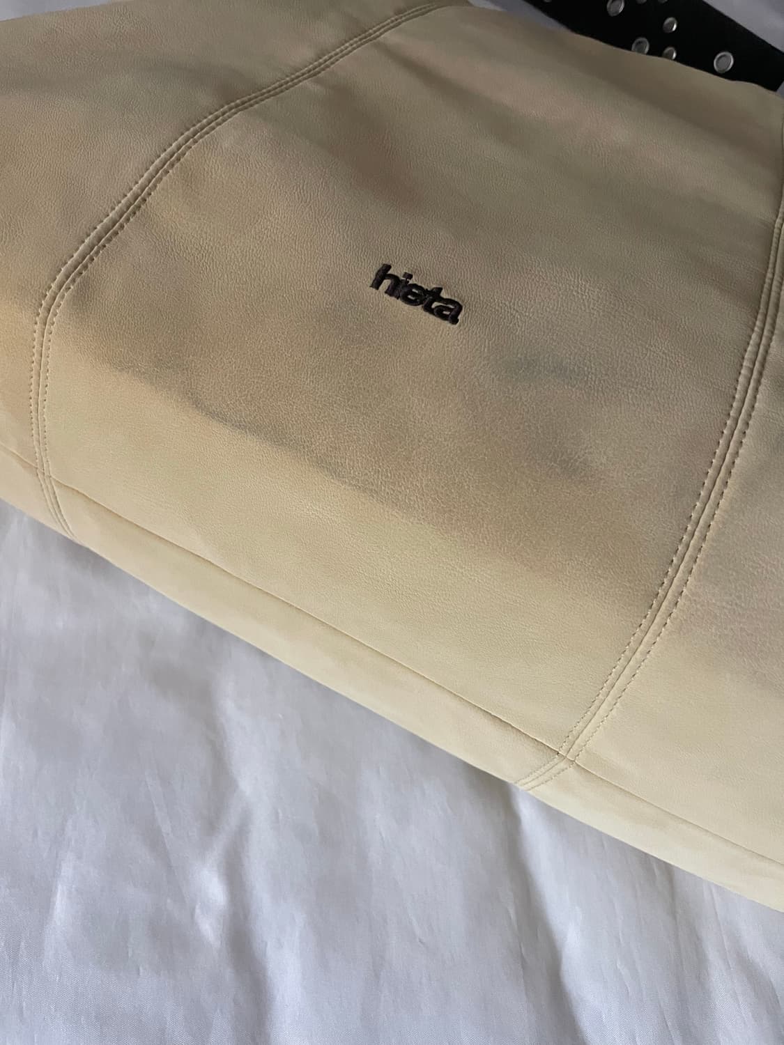 hieta 히에타 Carrie 캐리백 버터 상품이미지9