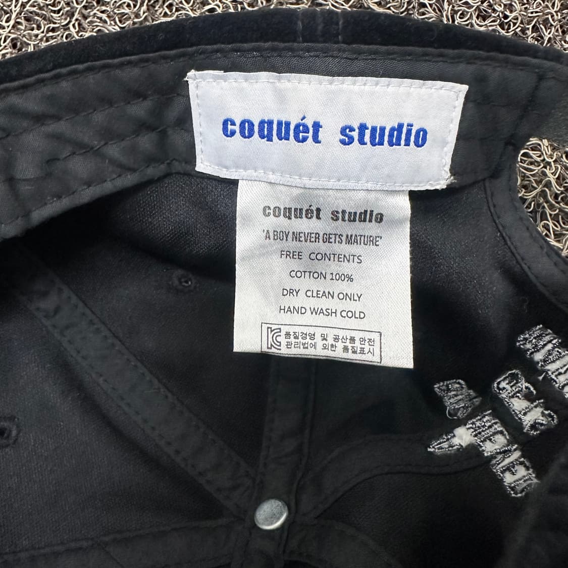 COQUET 코케트 벨벳 볼캡 블랙 상품이미지3