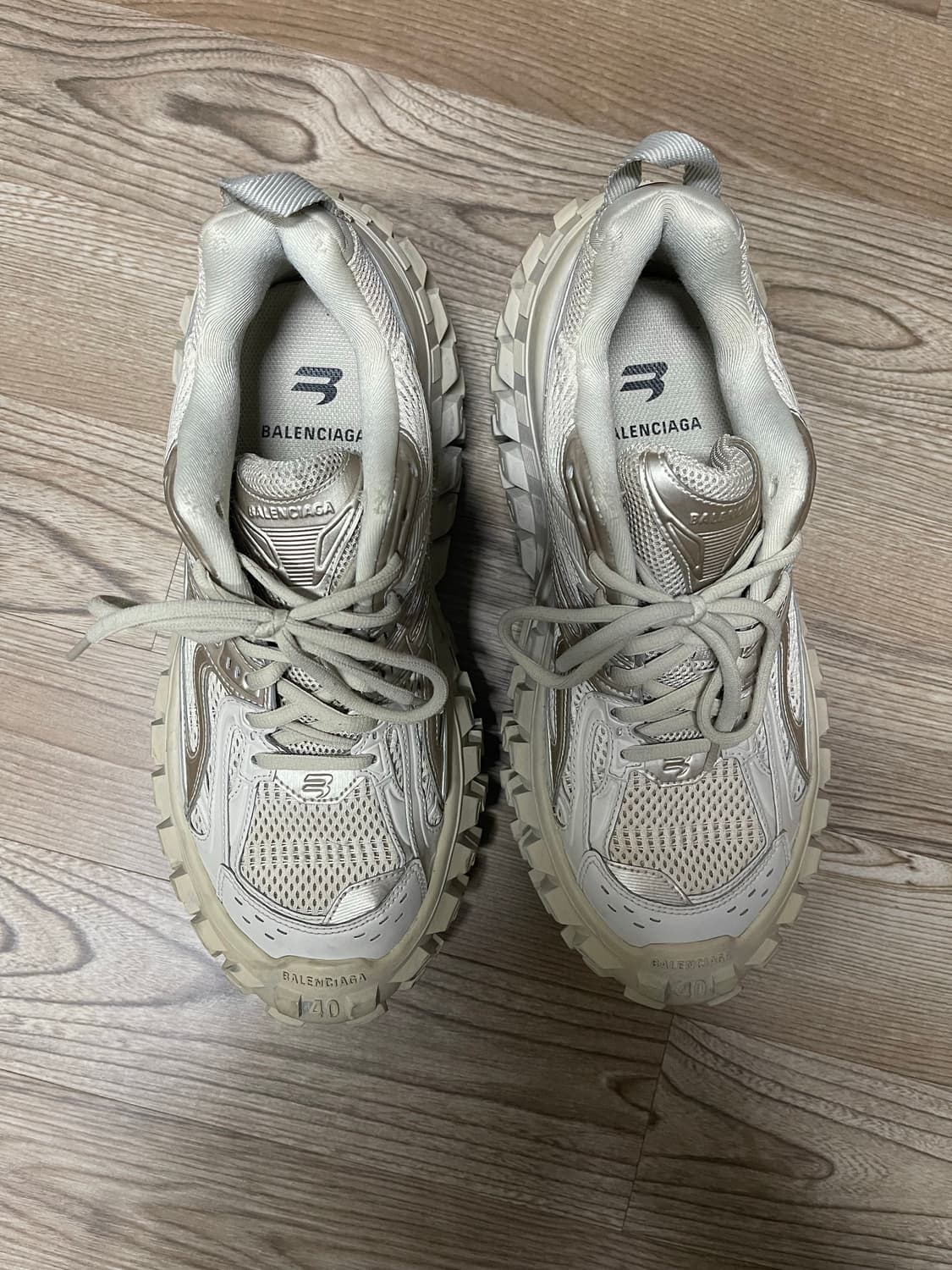 [40]발렌시아가 디펜더 베이지 상품이미지3