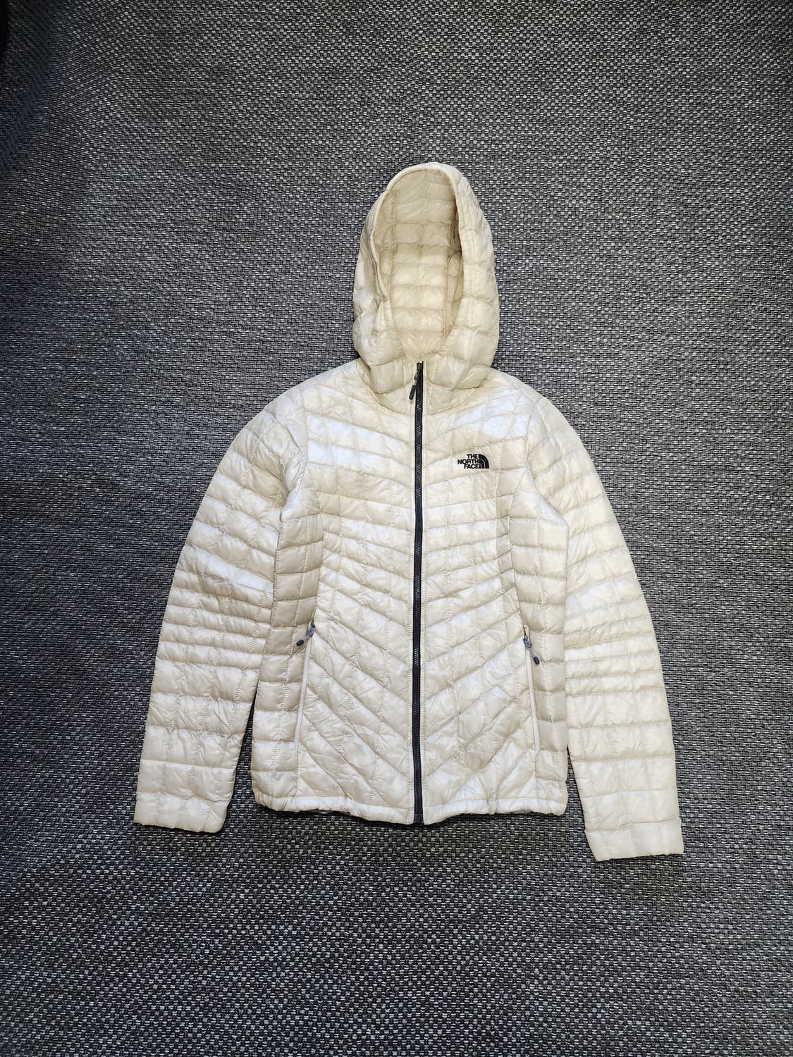 여성 노스페이스 후드 경량패딩 상품이미지1