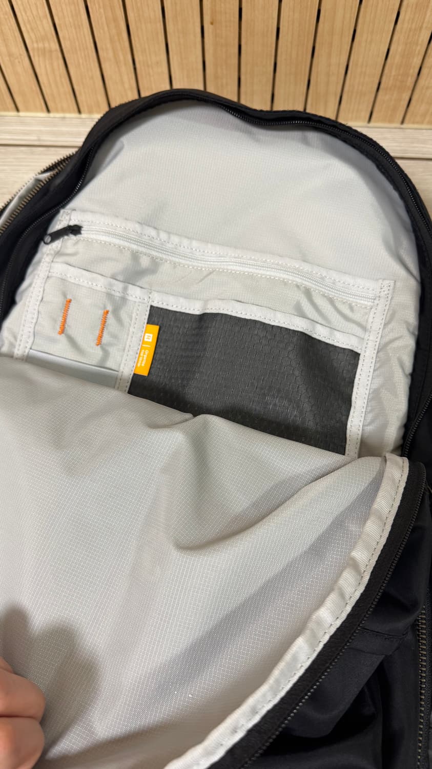 로우로우 시티워커 PRO 백팩 012  블랙 상품이미지4