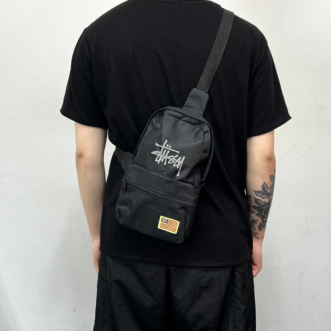 스투시 베이직 로고 미니백 상품이미지2