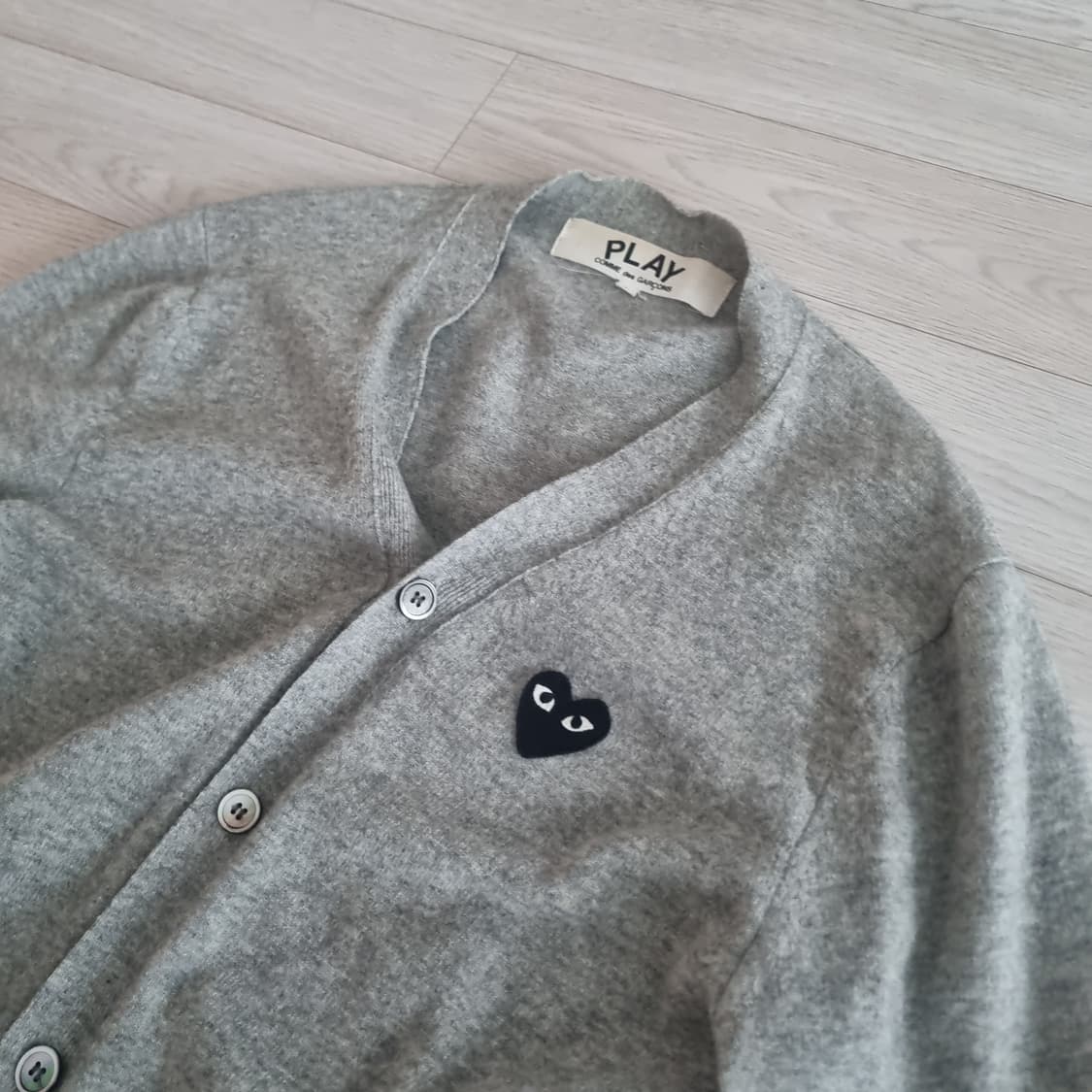 꼼데가르송 가디건 L 팝니다. 상품이미지1