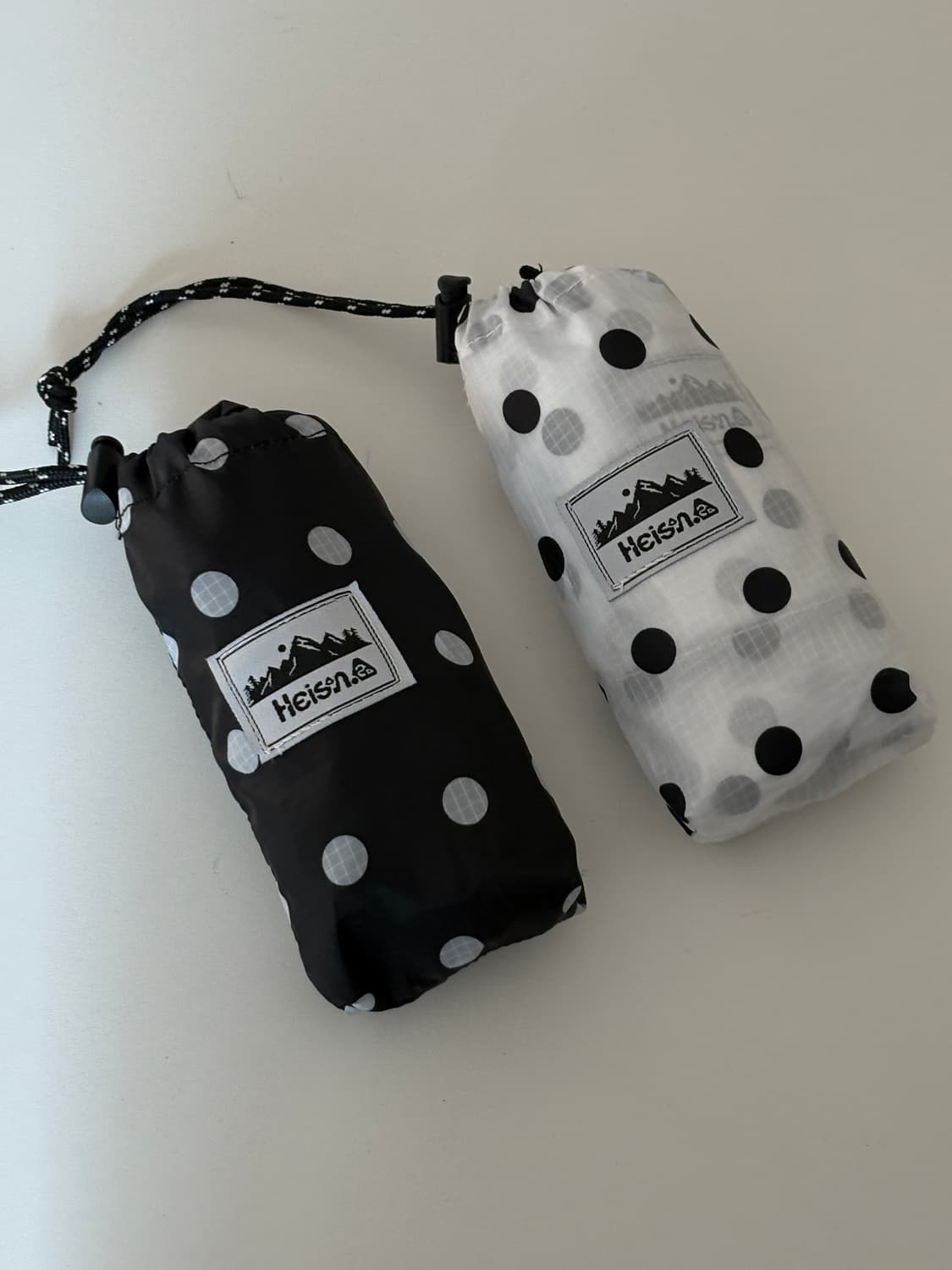 하이산 초경량 컴팩트 포켓백 v1 도트 화이트 상품이미지2