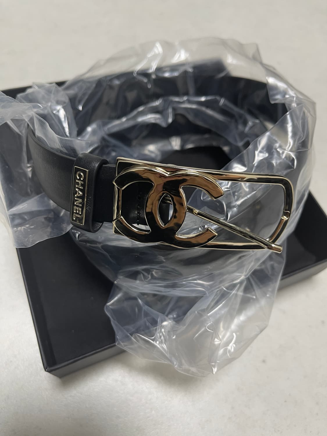 샤넬 블랙 레더 금장 벨트 상품이미지1