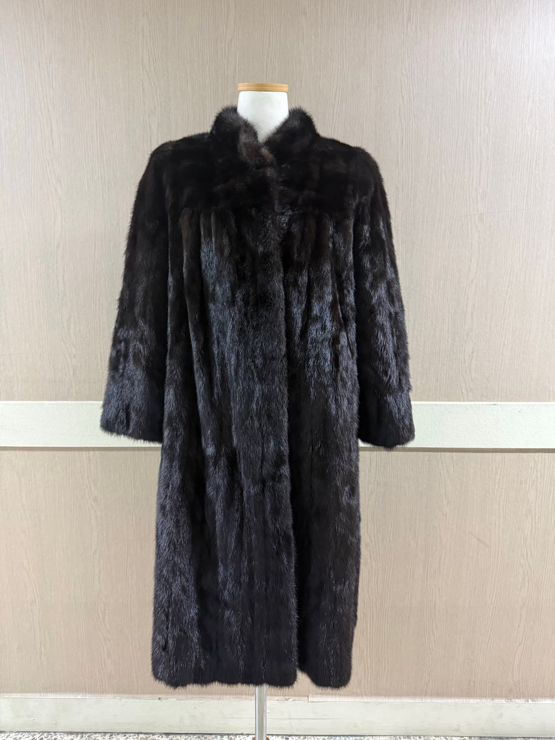 EMBA 풀스킨 롱 밍크코트 상품이미지1