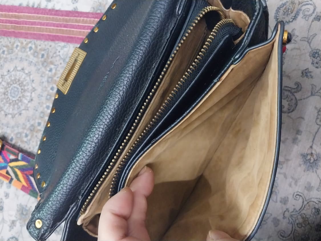 발렌티노 가라바니 락스터드 롤링 숄더백 상품이미지3