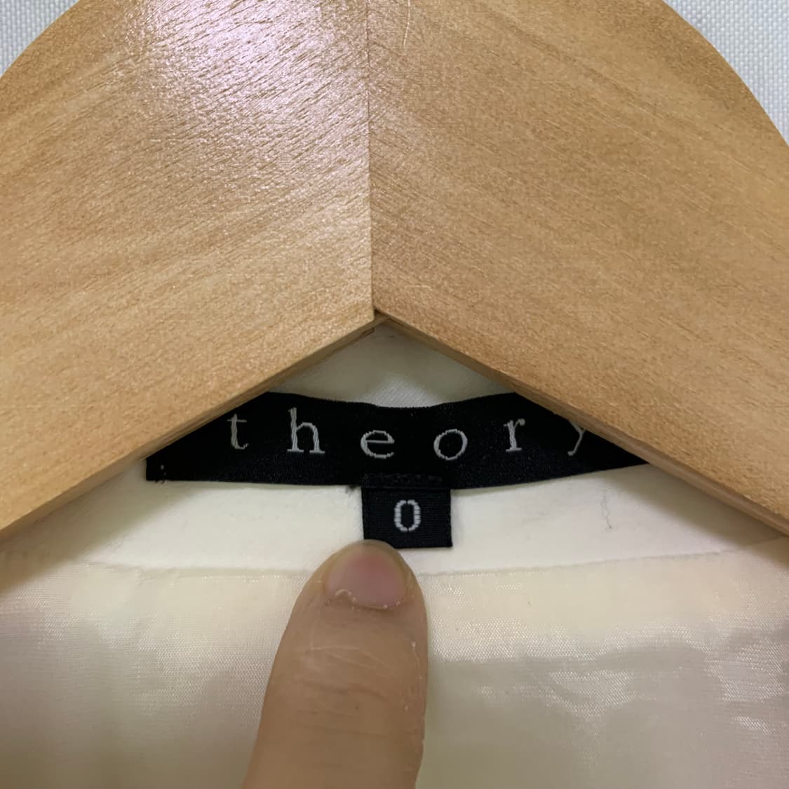 띠어리 아이보리 더블 브레스티드 은장버튼 숏자켓 일본 빈티지 핀터레스트 상품이미지3