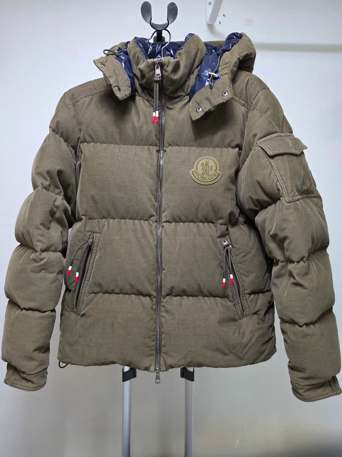 몽클레어 코듀로이 다운 패딩점퍼 국내매장판 상품이미지1