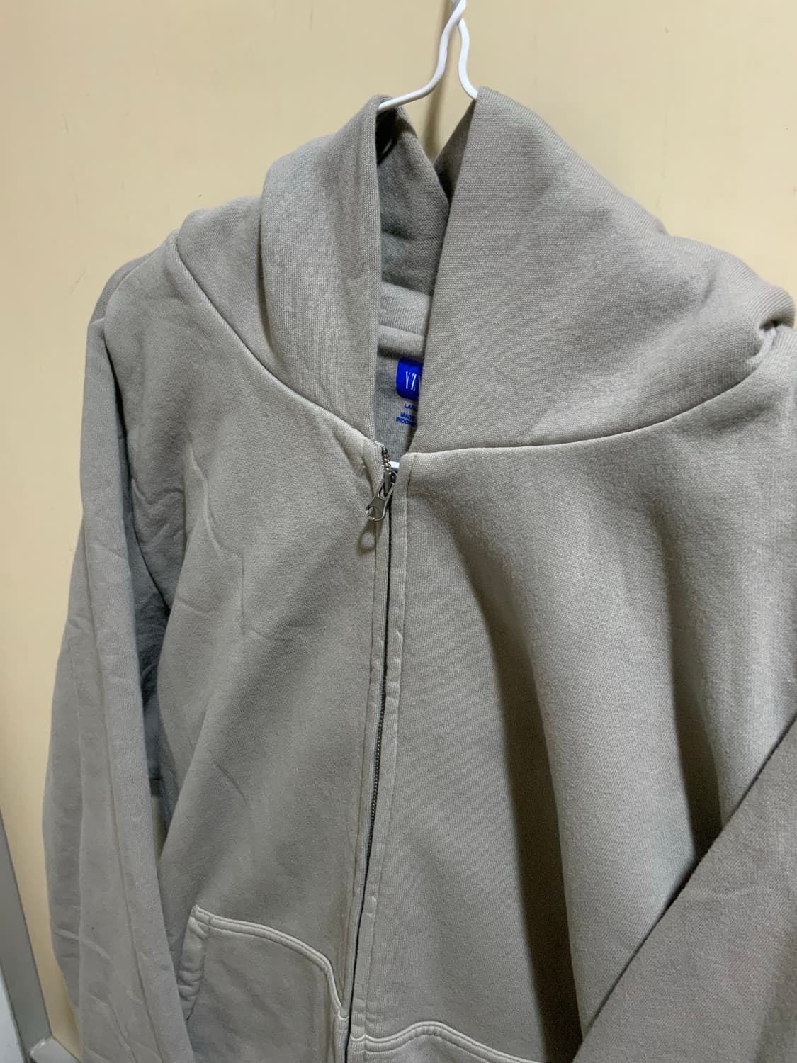 Yeezy YZY Zip-Up Hoodie Grey L 상품이미지3