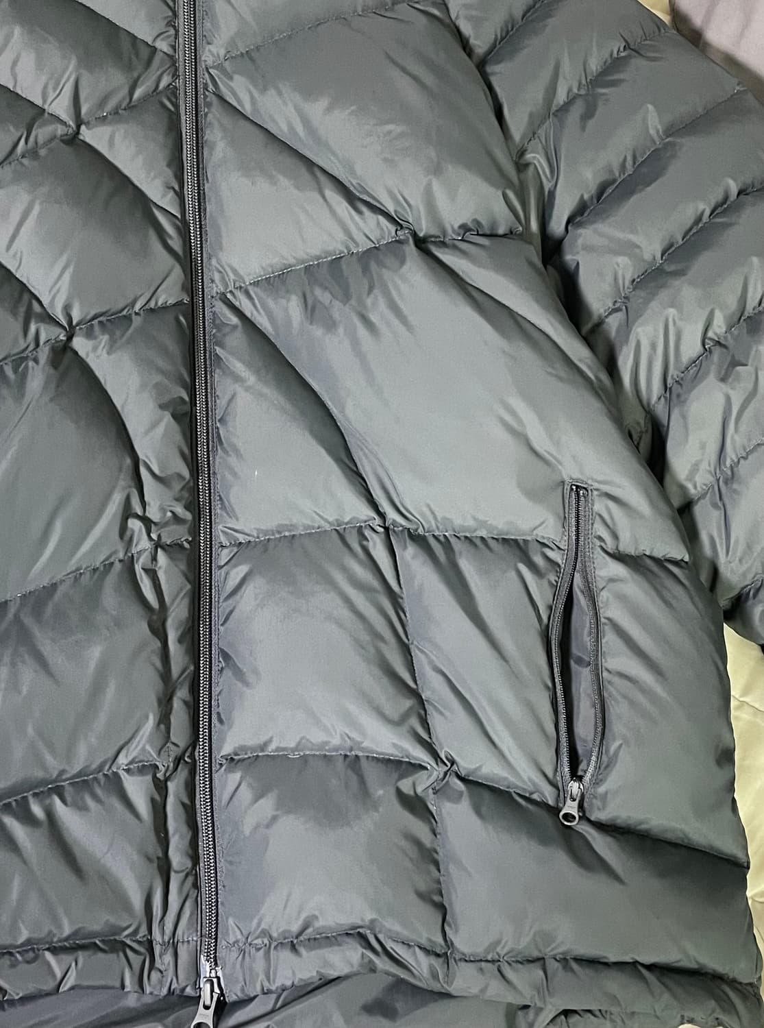 해칭룸 23fw 웹 구스다운 패딩 차콜 상품이미지2