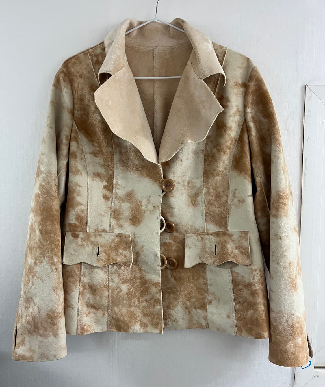 Beige Tie-dyed Mustang 상품이미지1